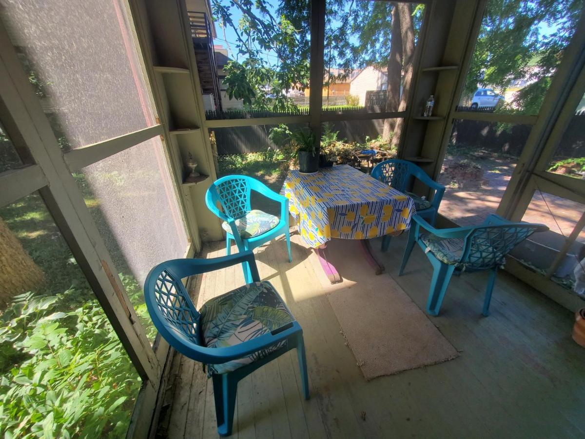 The Weis Mansion Bed And Breakfast Waterloo Exterior photo